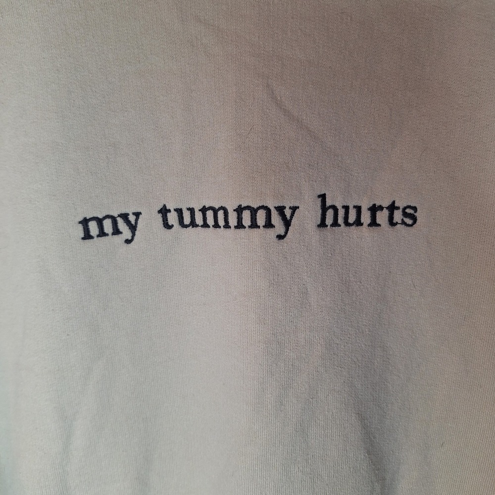 Gildan My Tummy Hurts Embroidered Sweatshirt Sand Beige Crewneck Size Large - Picture 2 of 5